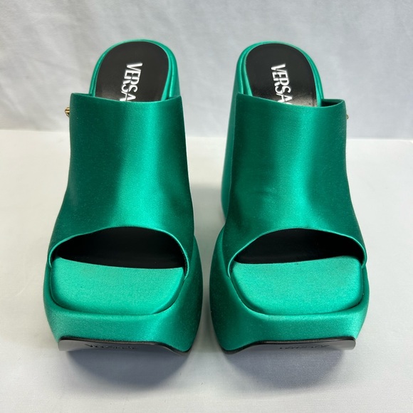 Versace
160mm platform wedge heels - Picture 1 of 10